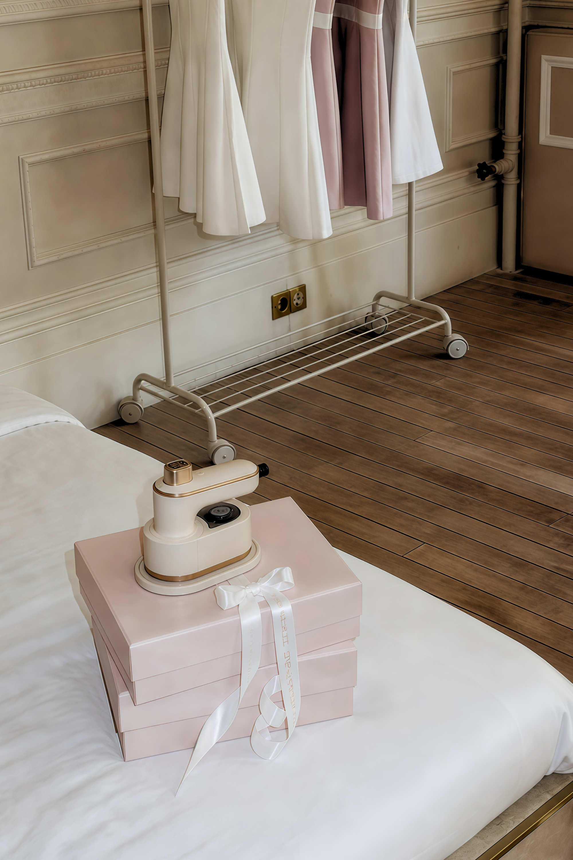 CLOUDE - Mini Travel Iron